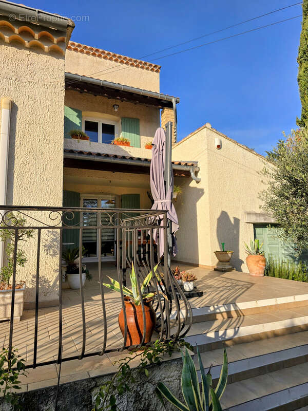 Maison à L&#039;ISLE-SUR-LA-SORGUE