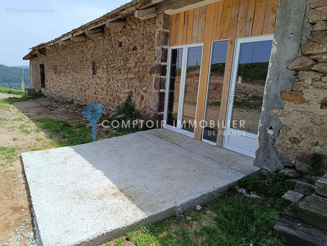 Maison à COUCOURON