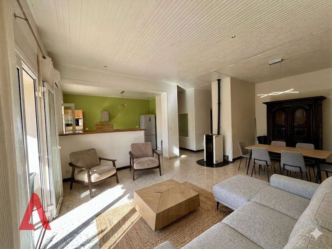 Maison à ROUJAN