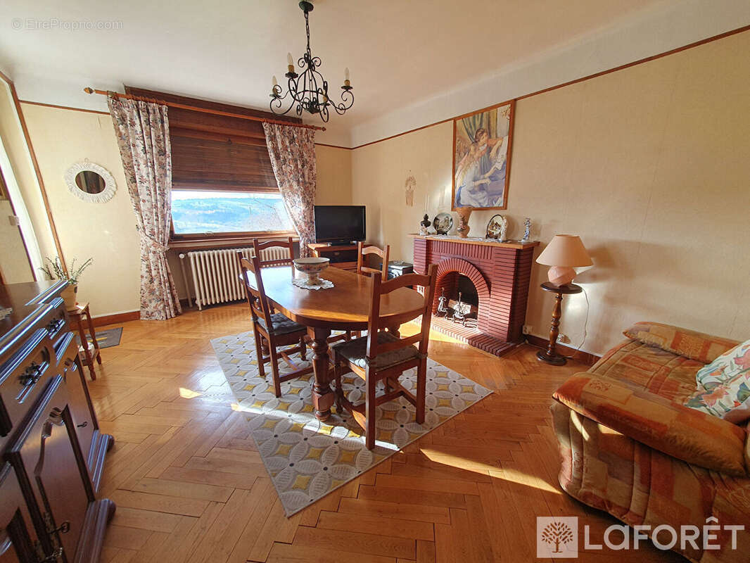 Maison à SAINT-FLOUR