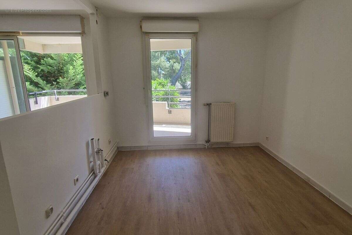 E3477A013L T3 rénové de 72.14m² avec large terrasse de 14m² quartier les matagots - photo 6