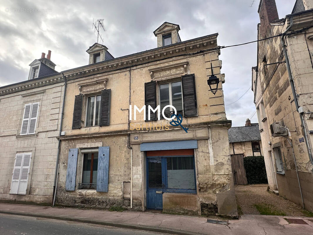 Maison à LA CHARTRE-SUR-LE-LOIR