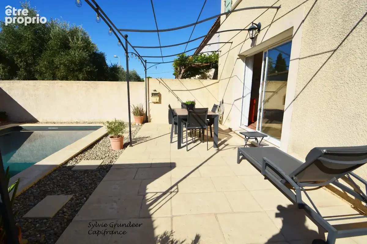 Photo Maison à Salon-De-Provence au prix de 369 000€