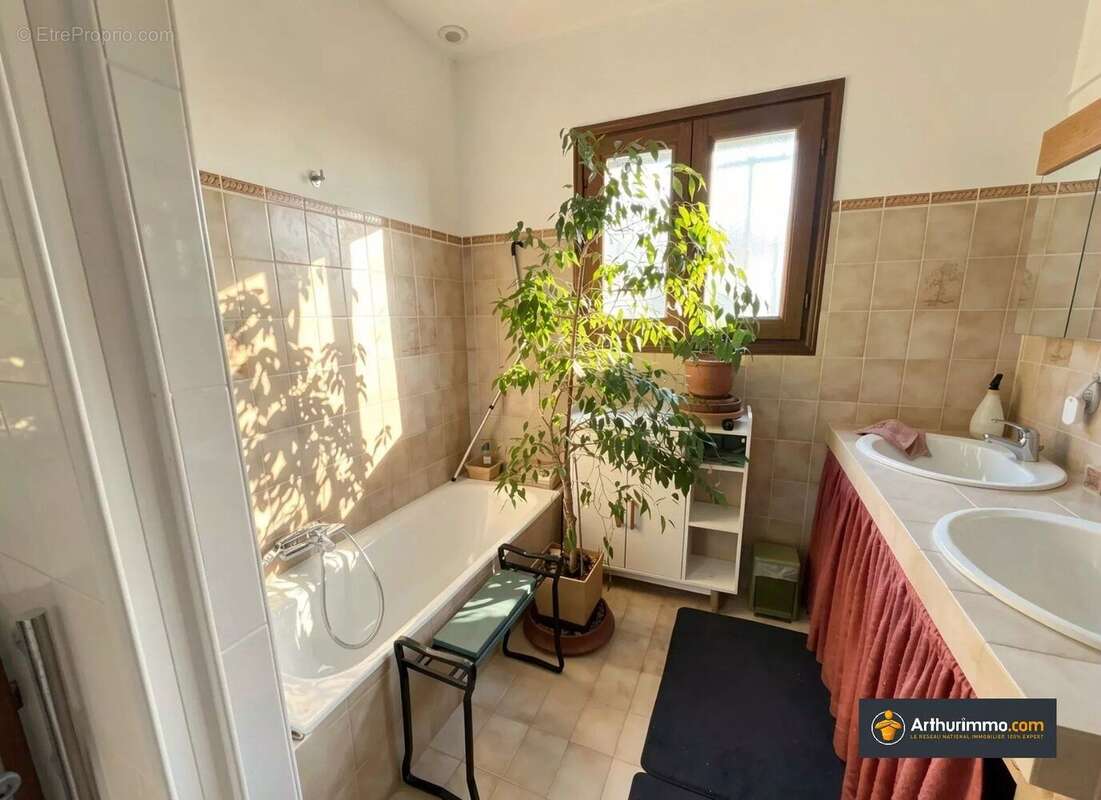 Vente Maison Carros(06510) 619 000ï¿œ - photo 9