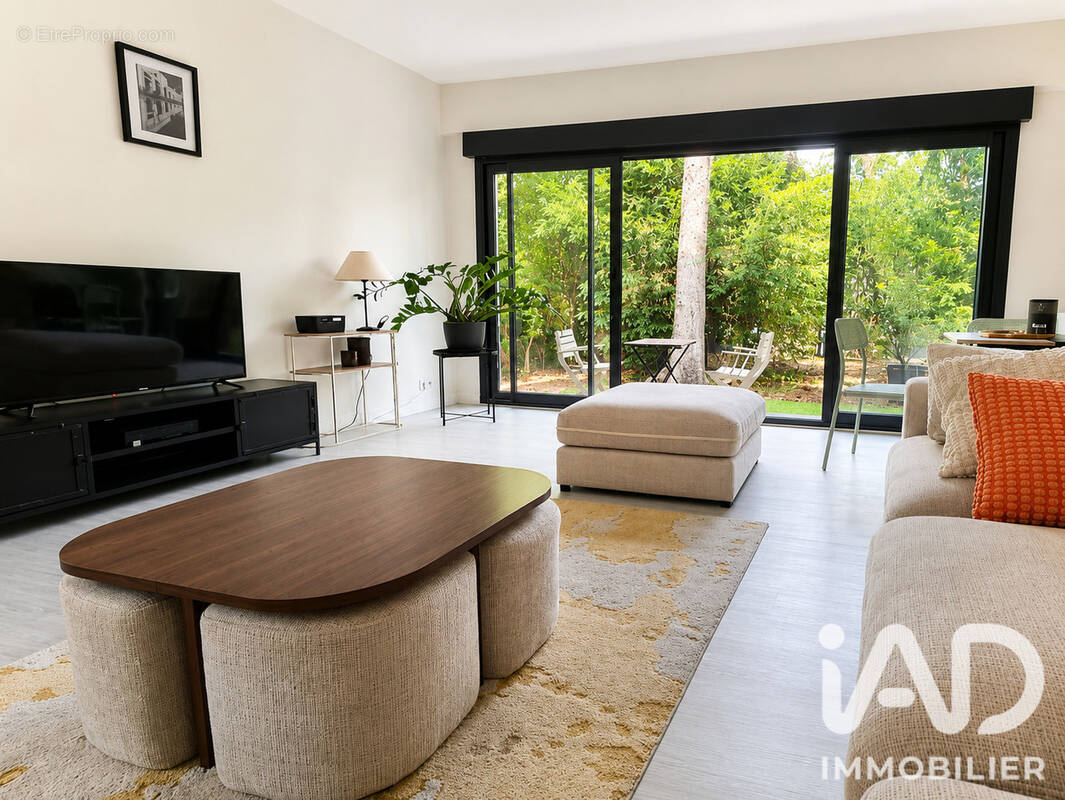 Photo Appartement à Champigny-Sur-Marne au prix de 490 000€