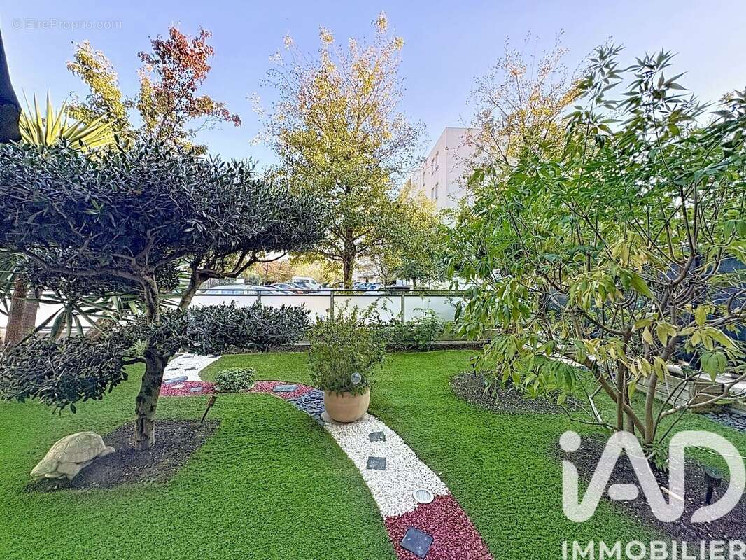 Photo 2 - Appartement à MARSEILLE-13E