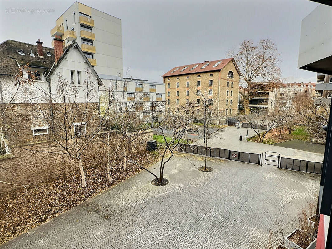 Appartement à IVRY-SUR-SEINE
