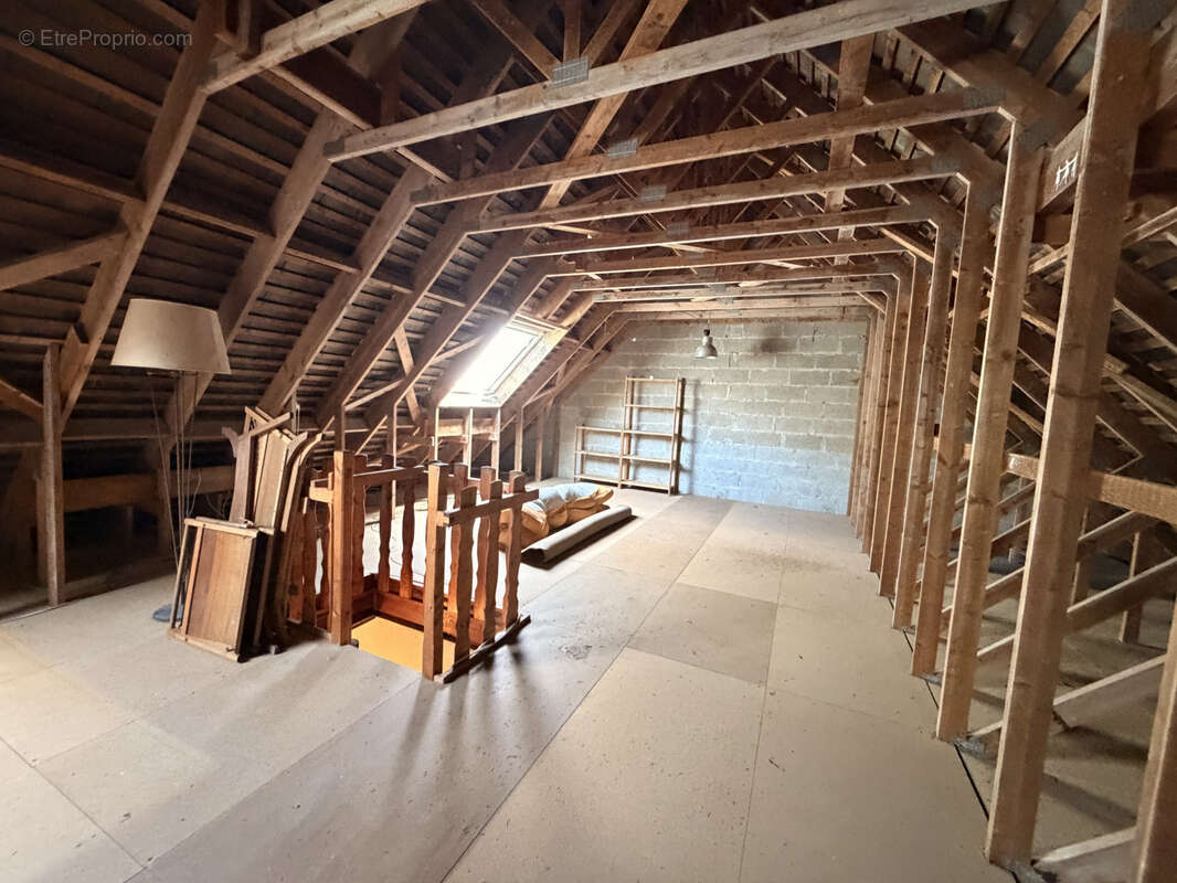 Maison a renover - terrain constructible - anse de kerpenhir - photo 12