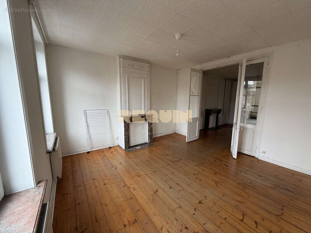 Appartement 333 m² à Lille  - photo 2