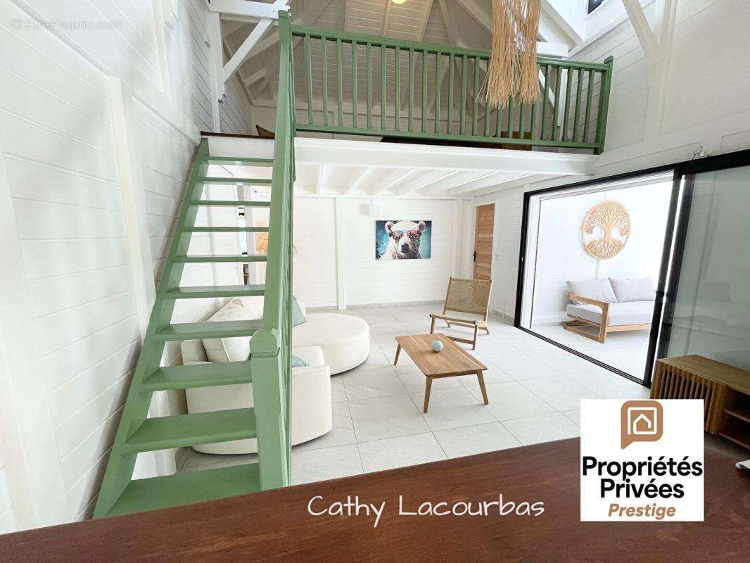 Maison à PETIT-BOURG