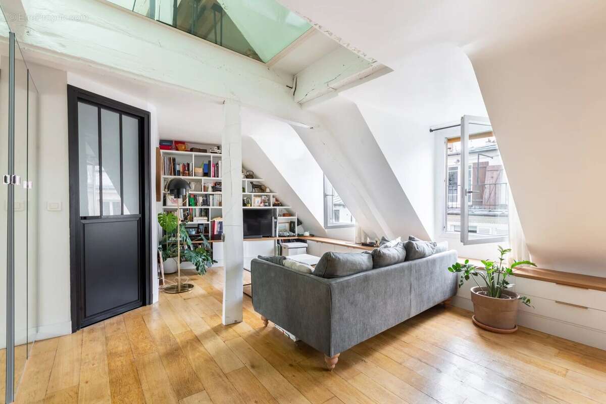 Appartement à PARIS-17E