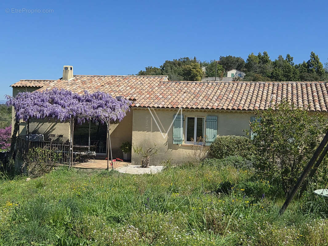 Maison à PLAN-DE-LA-TOUR