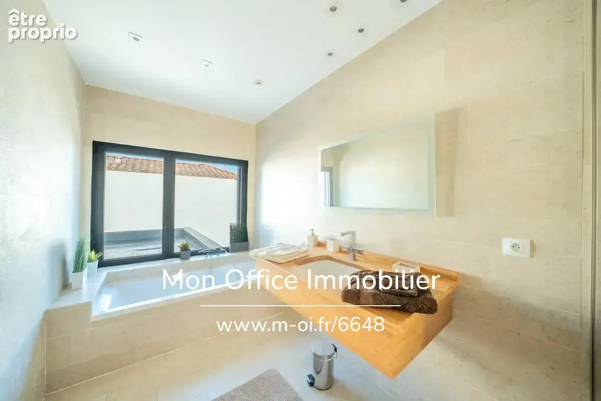 Référence : 6648-YAN - Villa contemporaine - 4 pièces - piscine - garage - photo 13