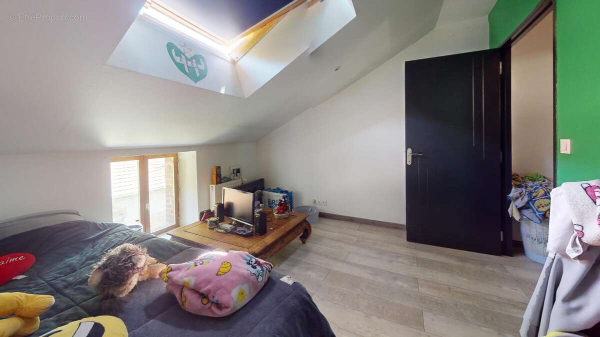 RARE SUR LE SECTEUR – Maison familiale avec grands volumes et cadre de vie exceptionnel - photo 12