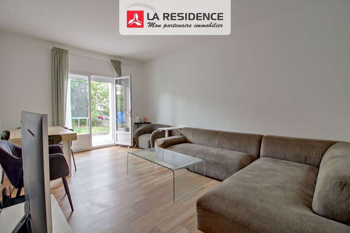 Maison à LES MUREAUX