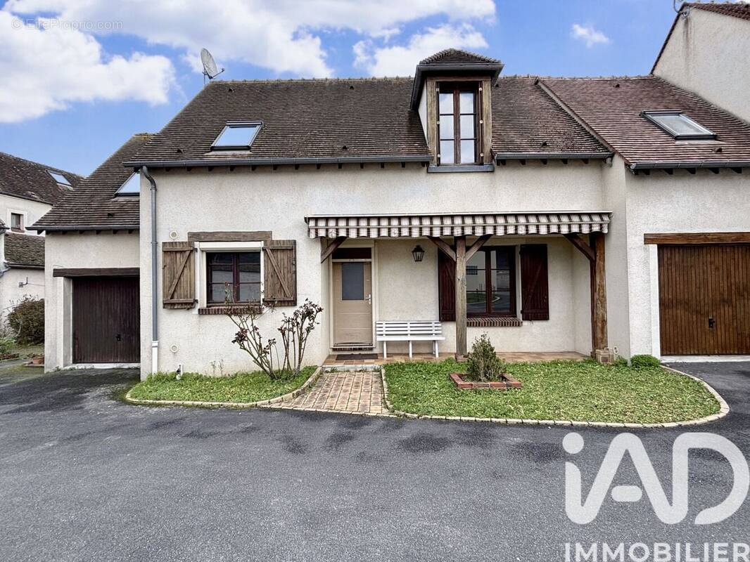 Photo 1 - Maison à CHATEAU-LANDON