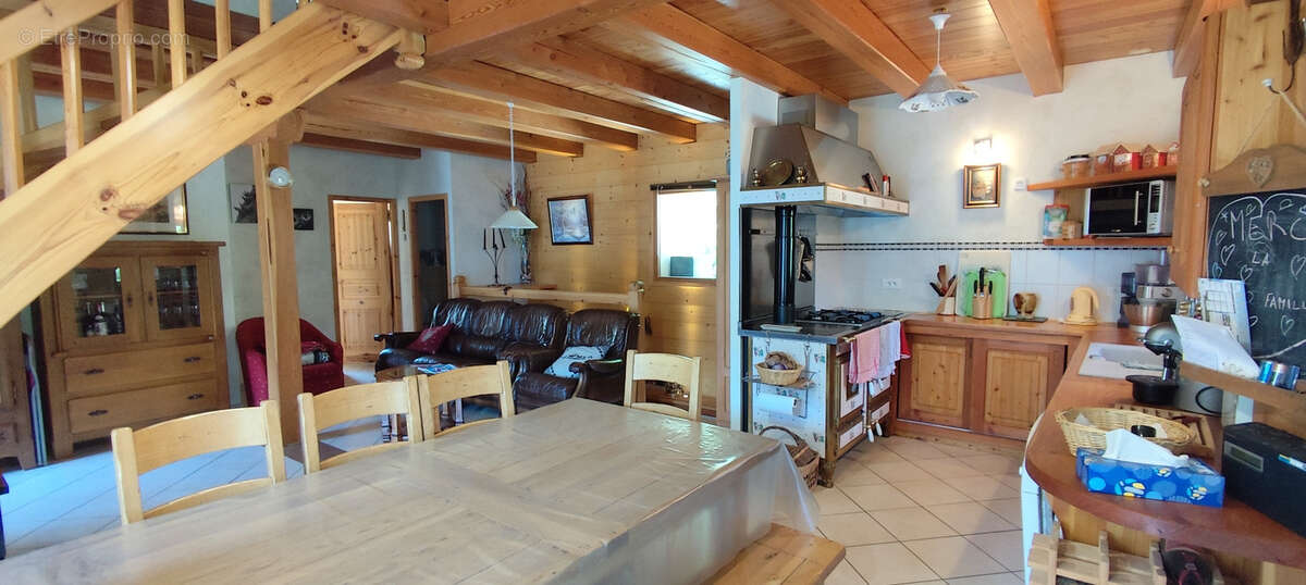 Vaste maison dans hameau au calme - photo 2