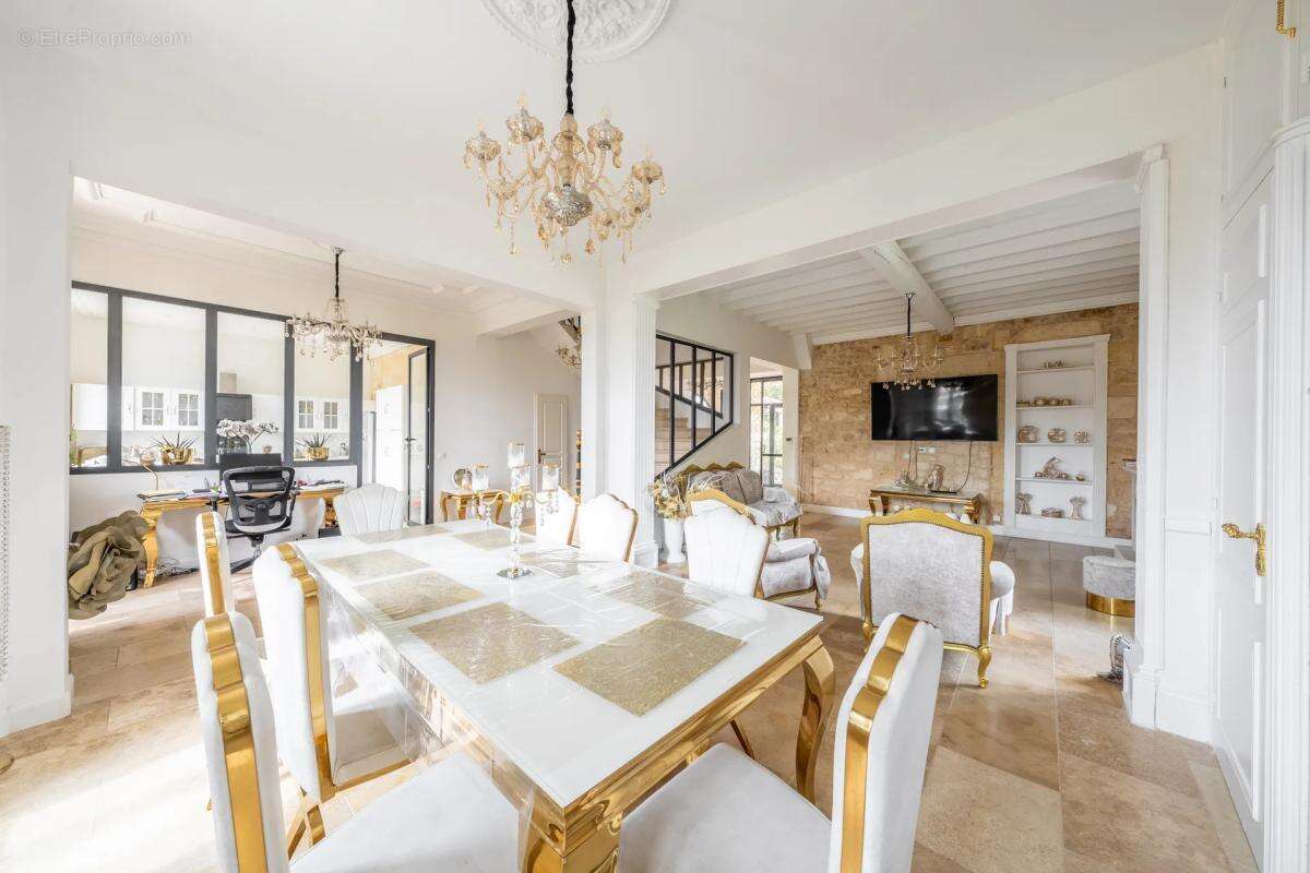 Maison à CAVIGNAC