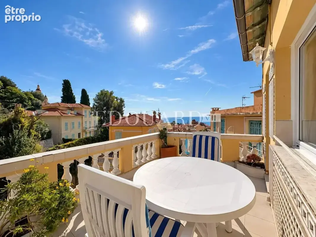 Spacieux deux pièces en bon état avec splendide terrasse et belle vue panoramique jusqu'à la mer - photo 26