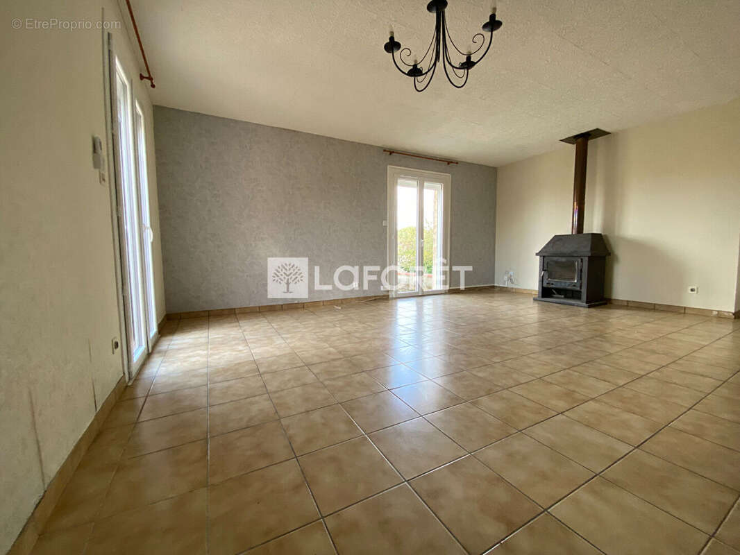 Maison à LAGARDELLE-SUR-LEZE