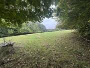 Terrain à CORMEILLES