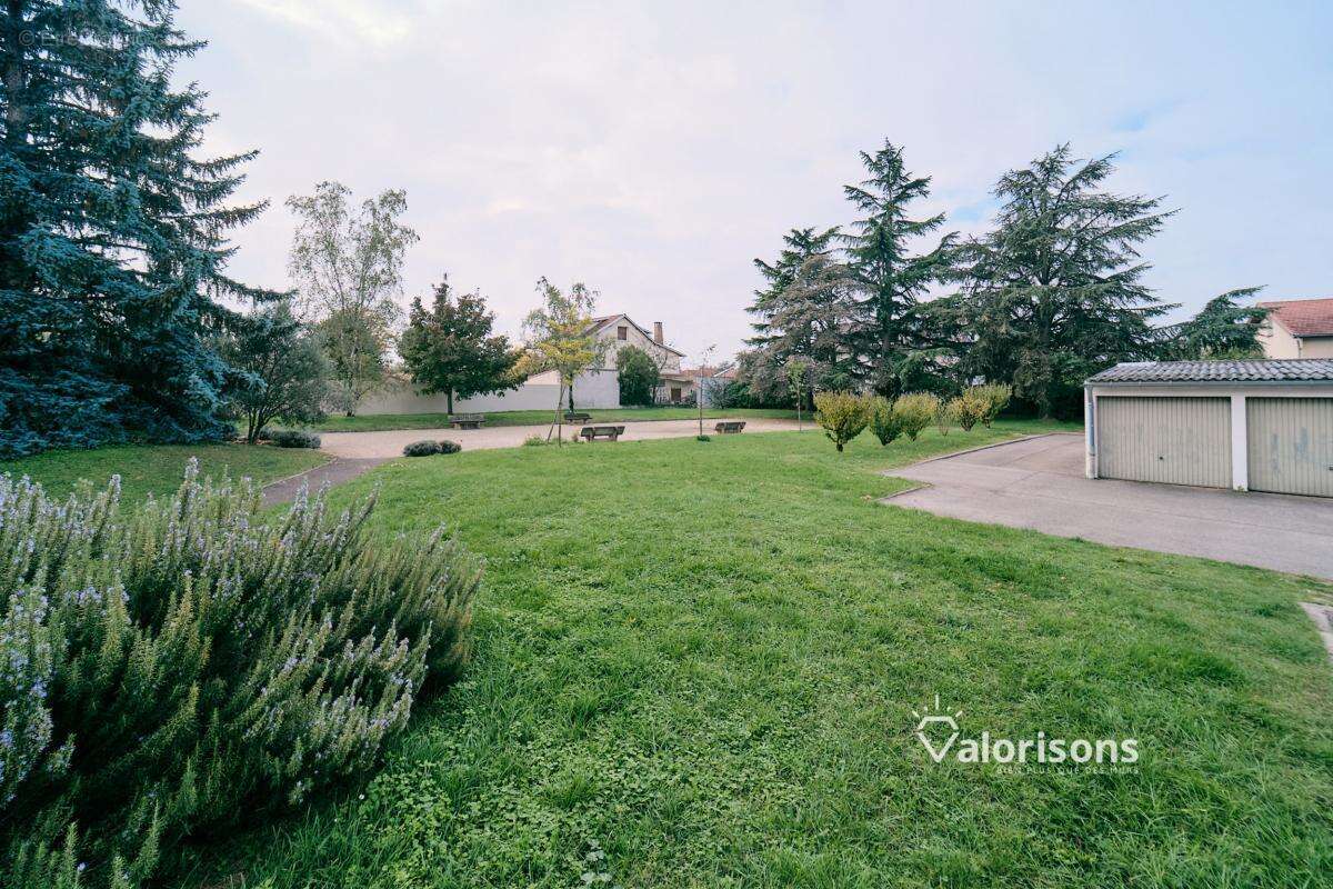 Appartement à SAINT-PRIEST