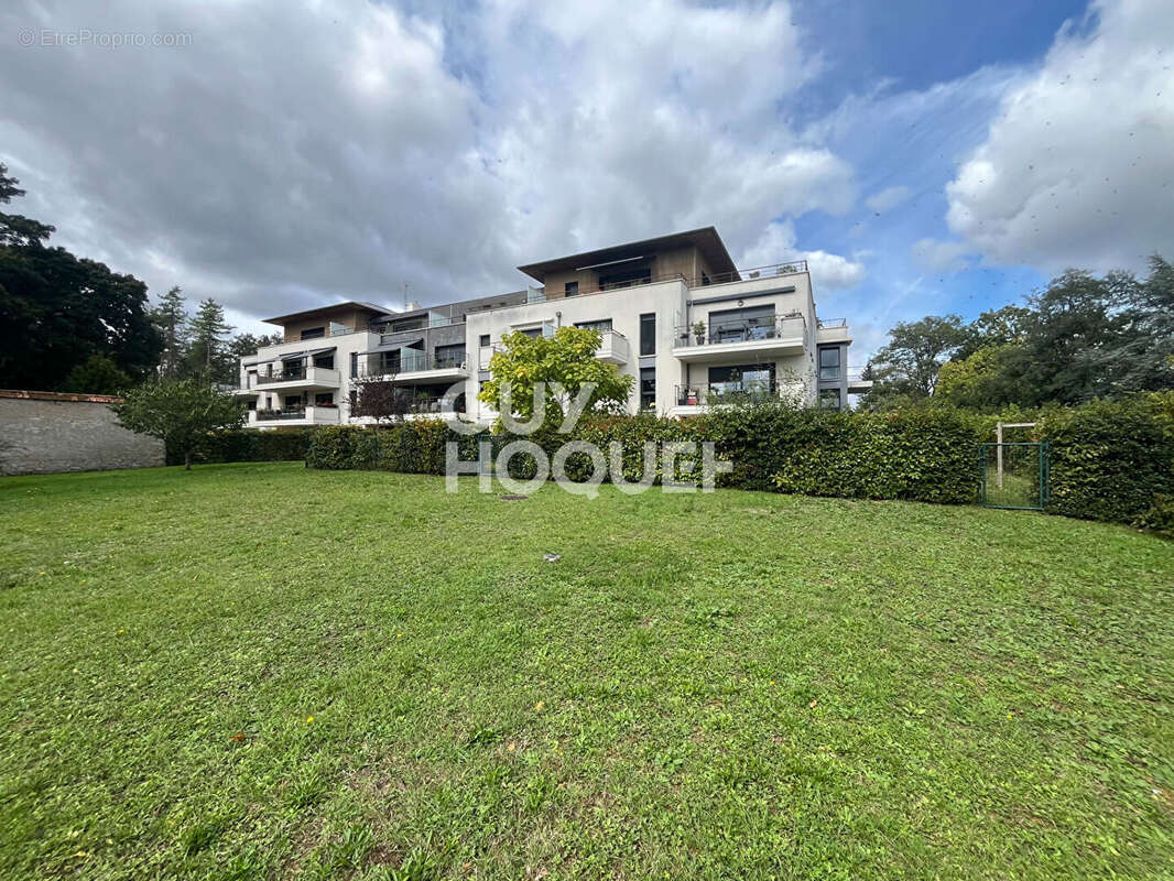 Appartement à SAINT-JEAN-DE-BRAYE