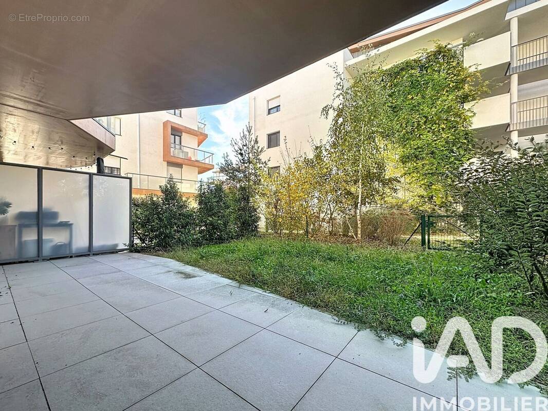 Photo 1 - Appartement à DECINES-CHARPIEU