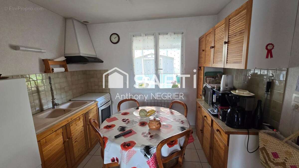Maison 86 m² à Domfront  - photo 4