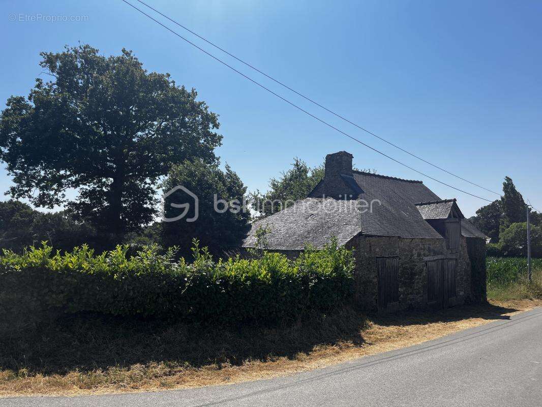2 Maisons avec fort potentiel sur plus de 1 hectare - photo 3