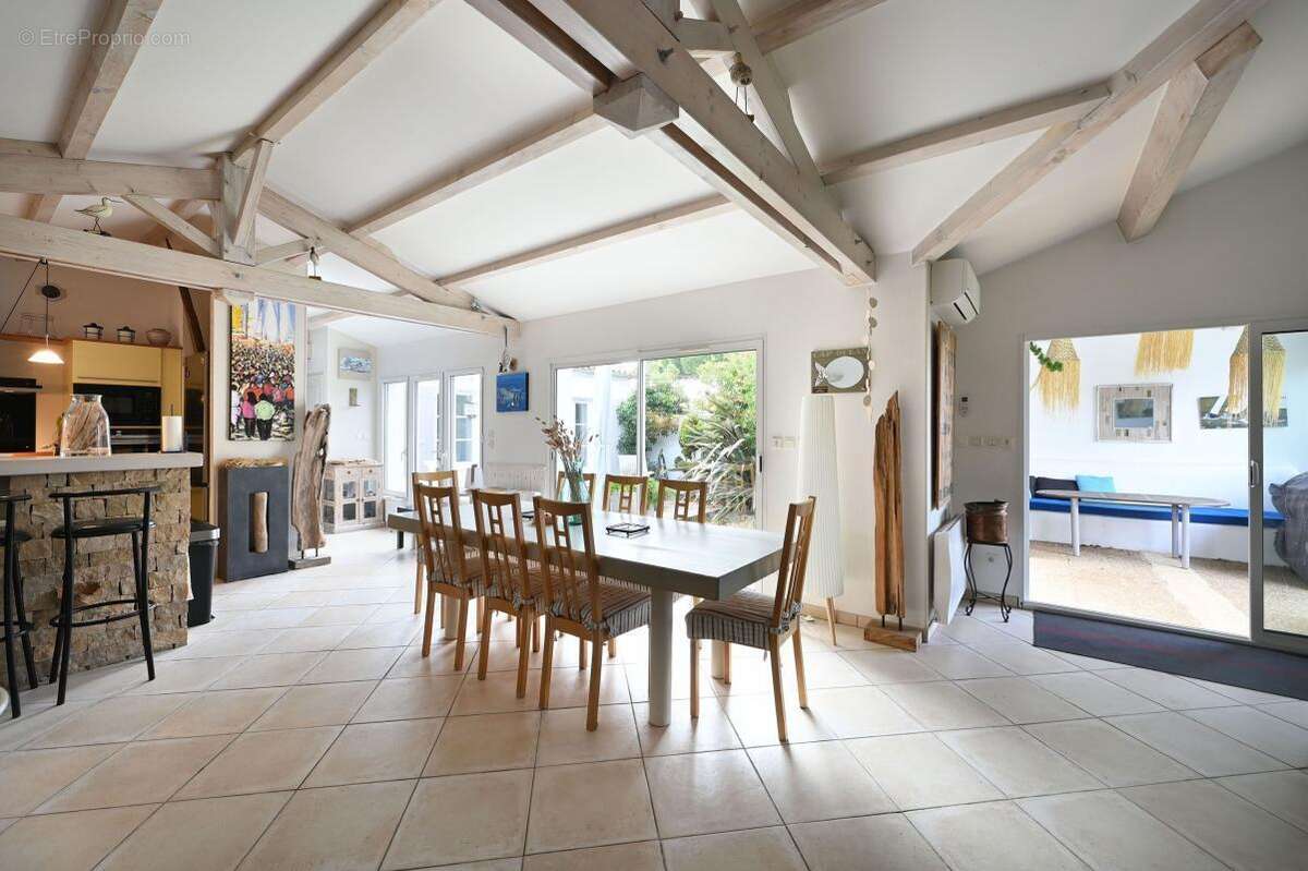 Maison à LA COUARDE-SUR-MER