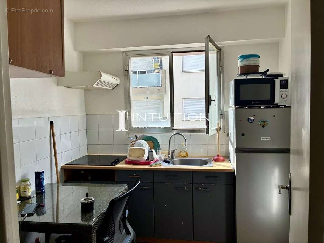Le Cannet - Grande Bretagne : Studio avec parking vendu loué - photo 9