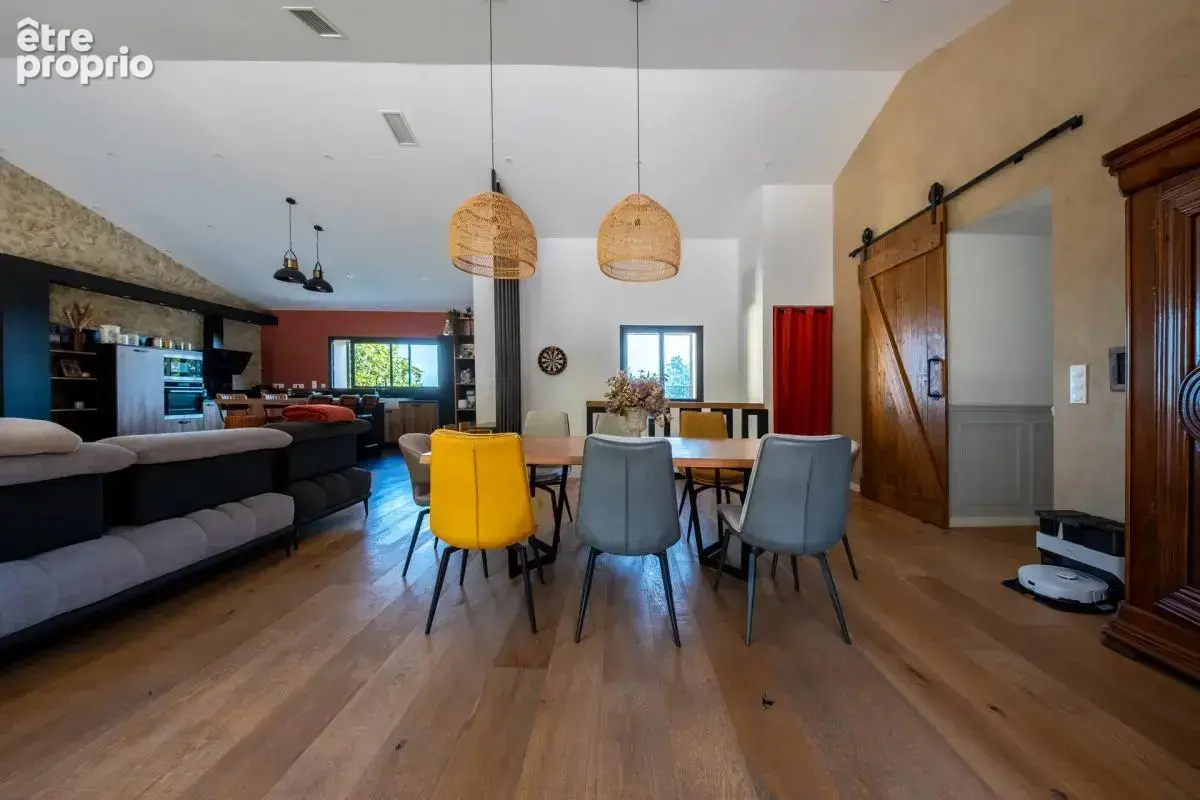  propriété de caractère – 239 m² – 6 chambres – 3,2 hectares
e - photo 5