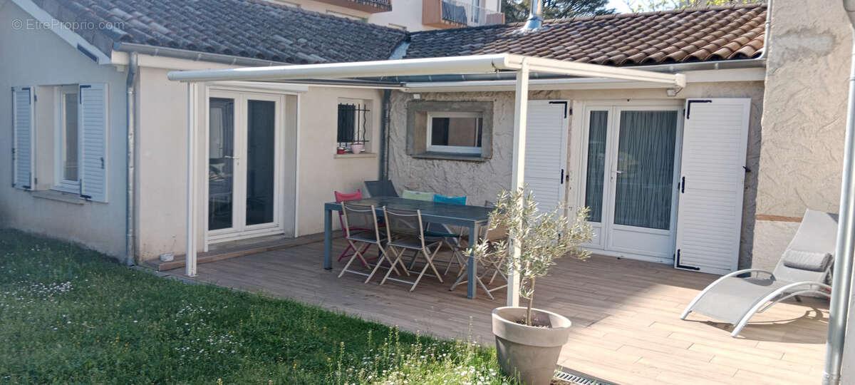 Maison à ROMANS-SUR-ISERE