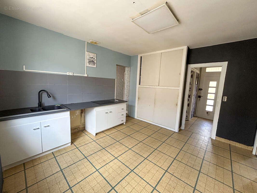 Maison à COMMENTRY