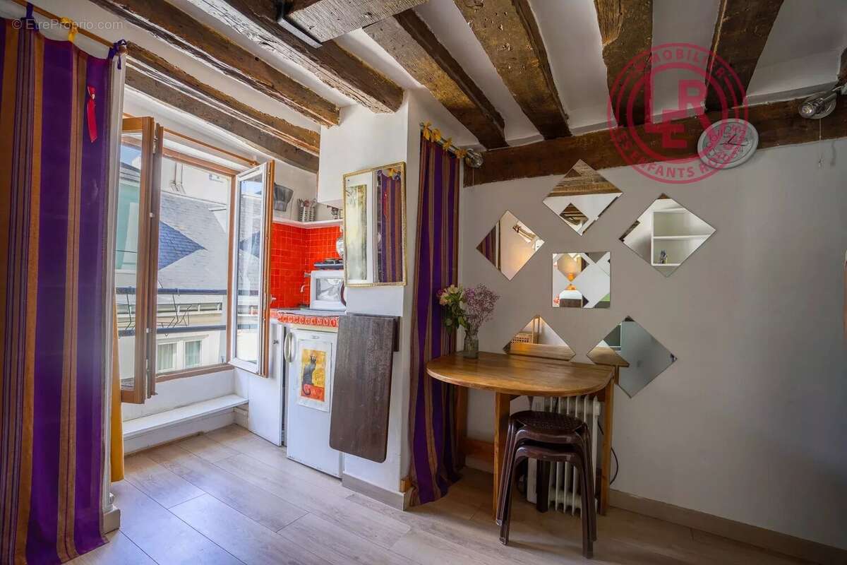 Appartement à PARIS-6E