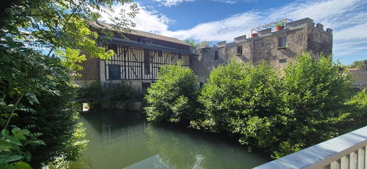 Maison à ECLARON-BRAUCOURT-SAINTE-LIVIERE
