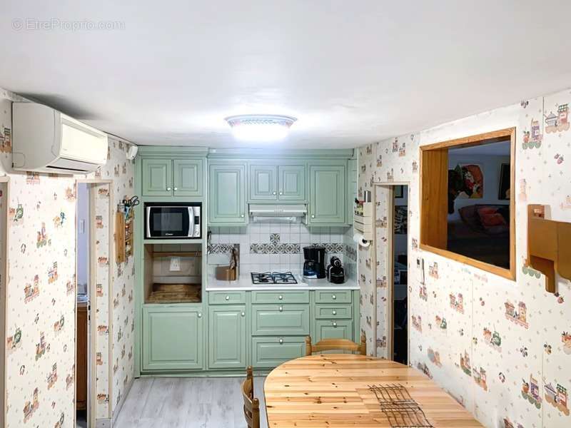 Maison à SAINT-ROMAIN-LE-NOBLE