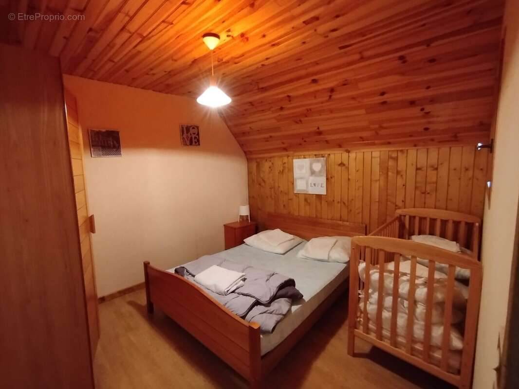 Appartement à BESSE-ET-SAINT-ANASTAISE