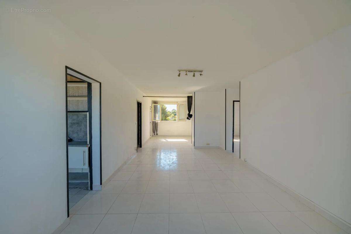 Appartement à MARSEILLE-13E