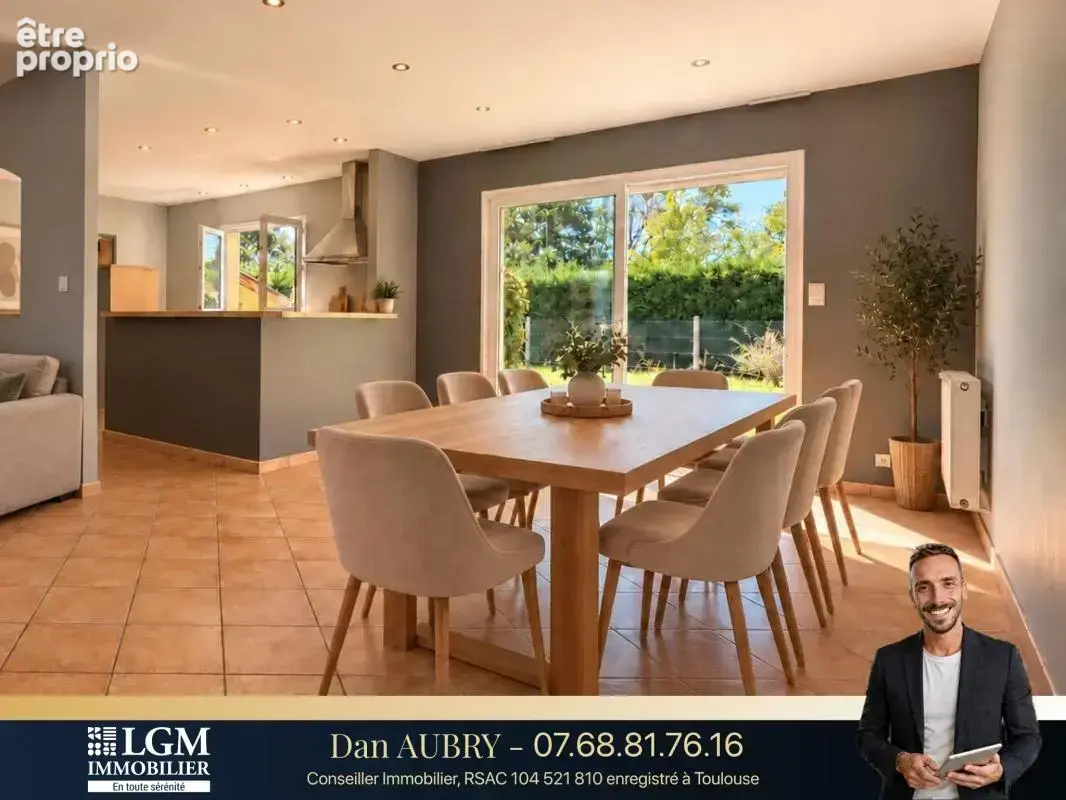 AUTERIVE – Maison familiale de plain-pied de 129 m², jardin sans vis-à-vis de 1 000 m² et garage de 32 m² - photo 4