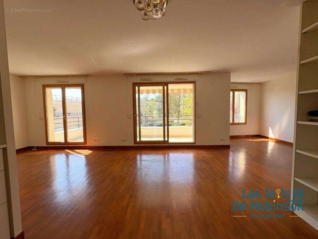 Appartement à LE PLESSIS-ROBINSON