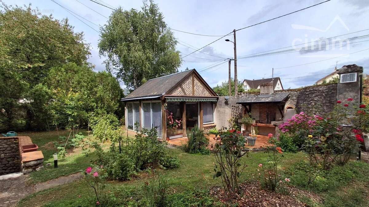 A VENDRE, Vineuil, propriété de charme avec chambres d'hôtes, gites et piscine - photo 23