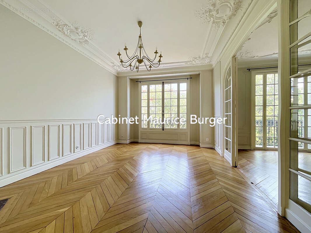 Appartement de caractère   104,55 m2   Immeuble de standing - photo 10