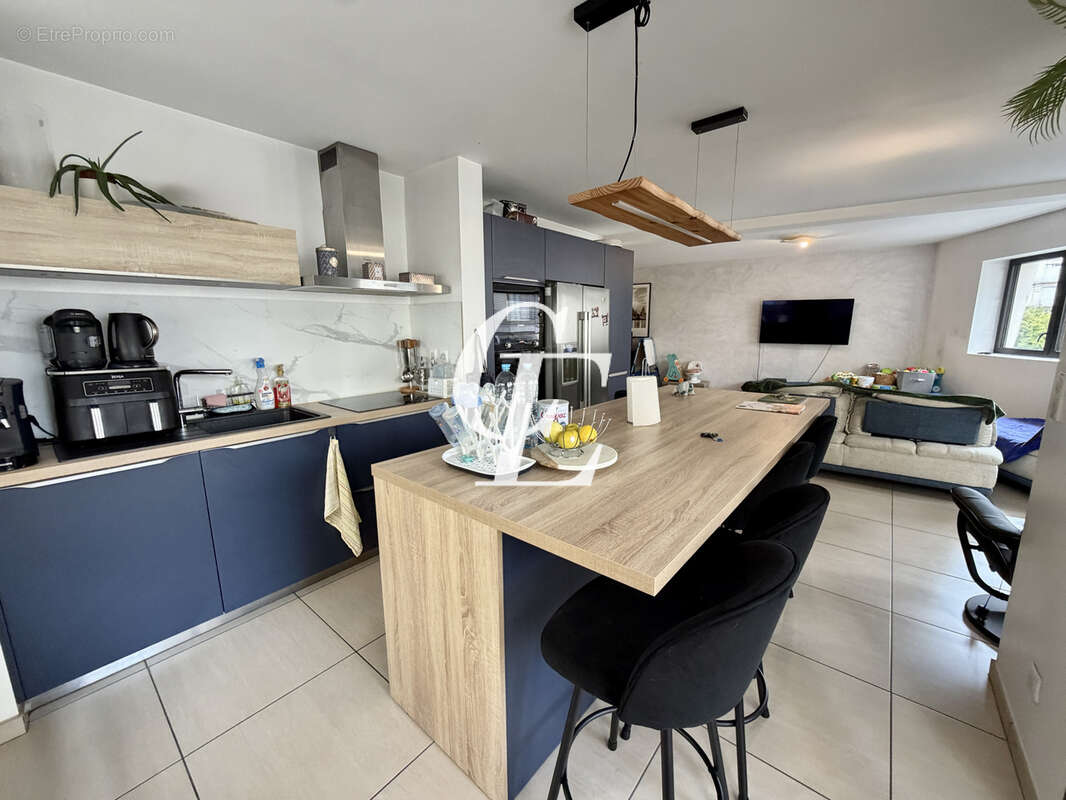 Appartement à SAINT-ETIENNE