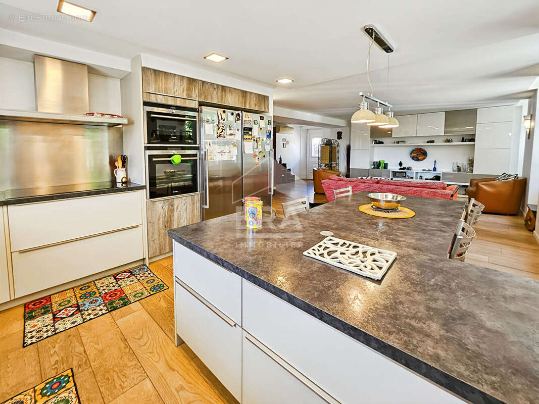 Appartement à SEPTEMES-LES-VALLONS