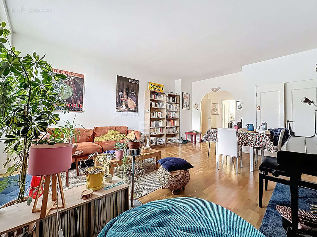 Appartement à PARIS-12E
