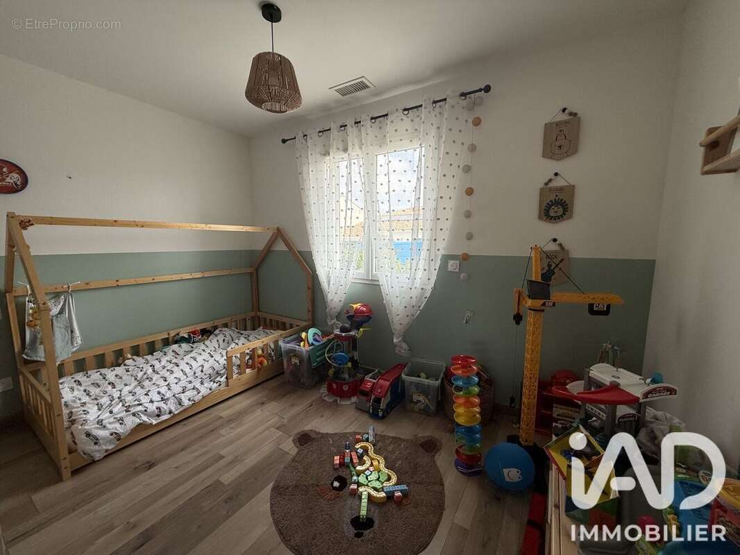 Maison 100 m² à Lespignan  - photo 7