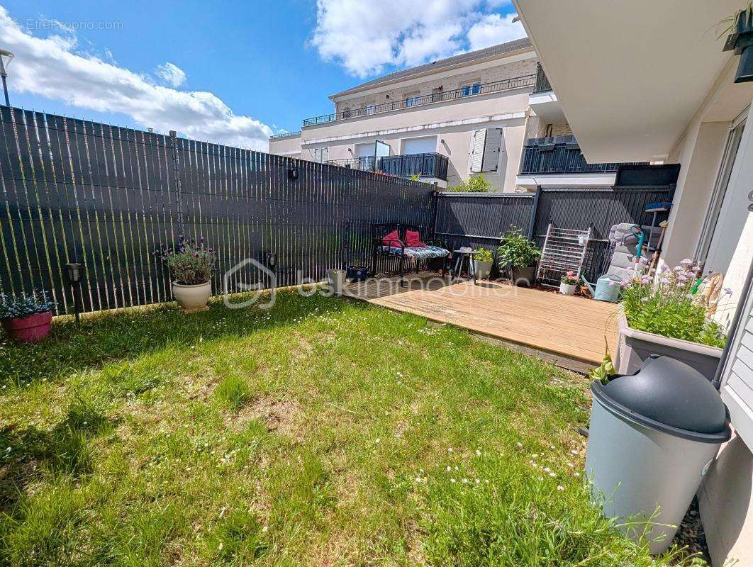 Appartement à VILLENEUVE-SAINT-DENIS