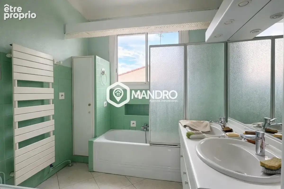 Maison 9 pièces 215 m² à vendre à Ille-Sur-Tet (66130) - photo 7